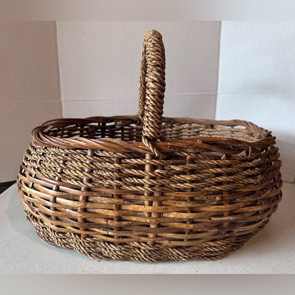 Large Oval Vintage Handwoven Wicker Harvest Basket With Sturdy Handle